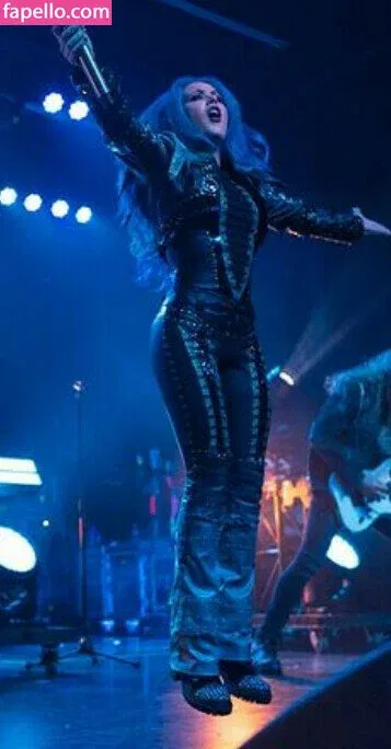 WomenMetal Onlyfans Photo Gallery 