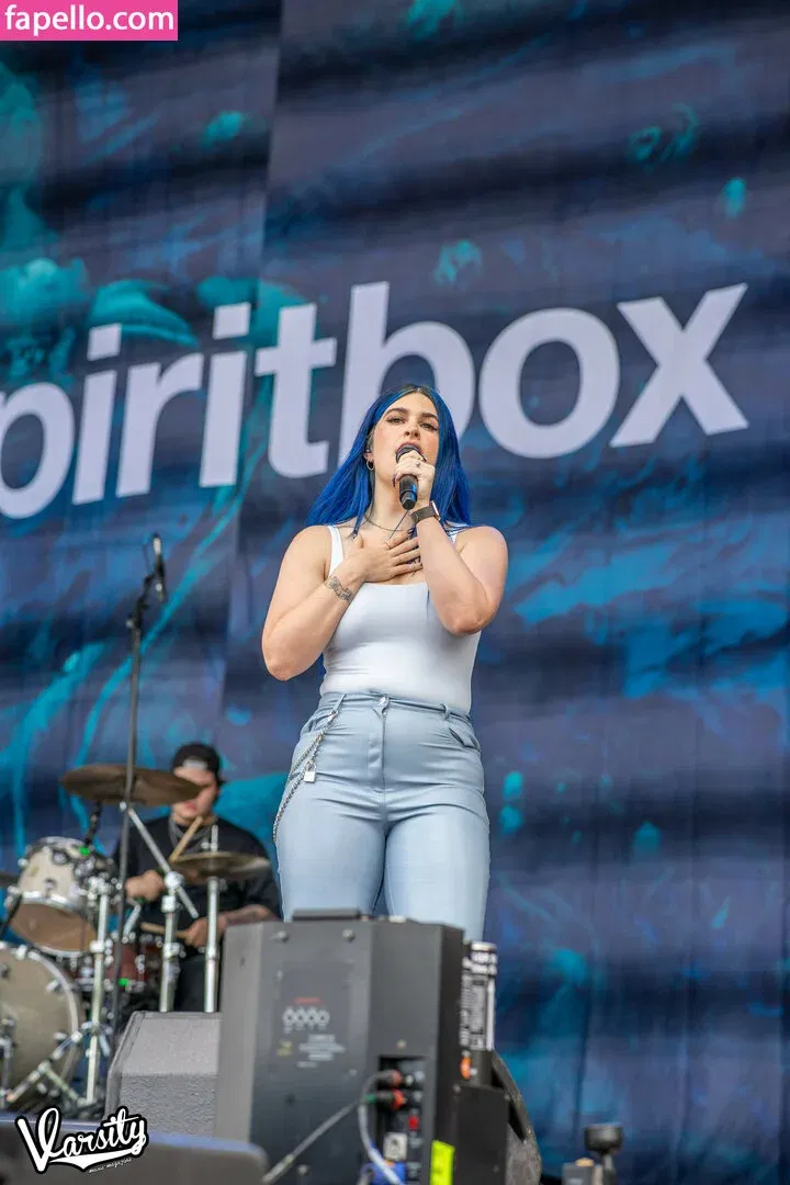 WomenMetal Onlyfans Photo Gallery 