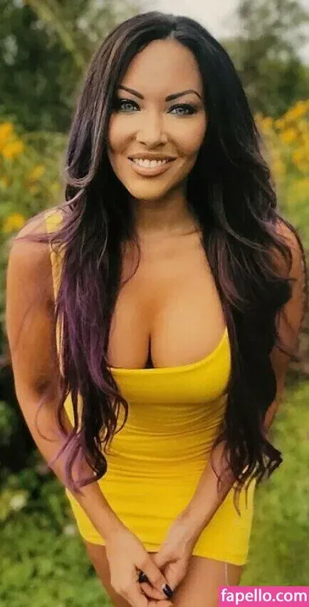 WomenMetal Onlyfans Photo Gallery 