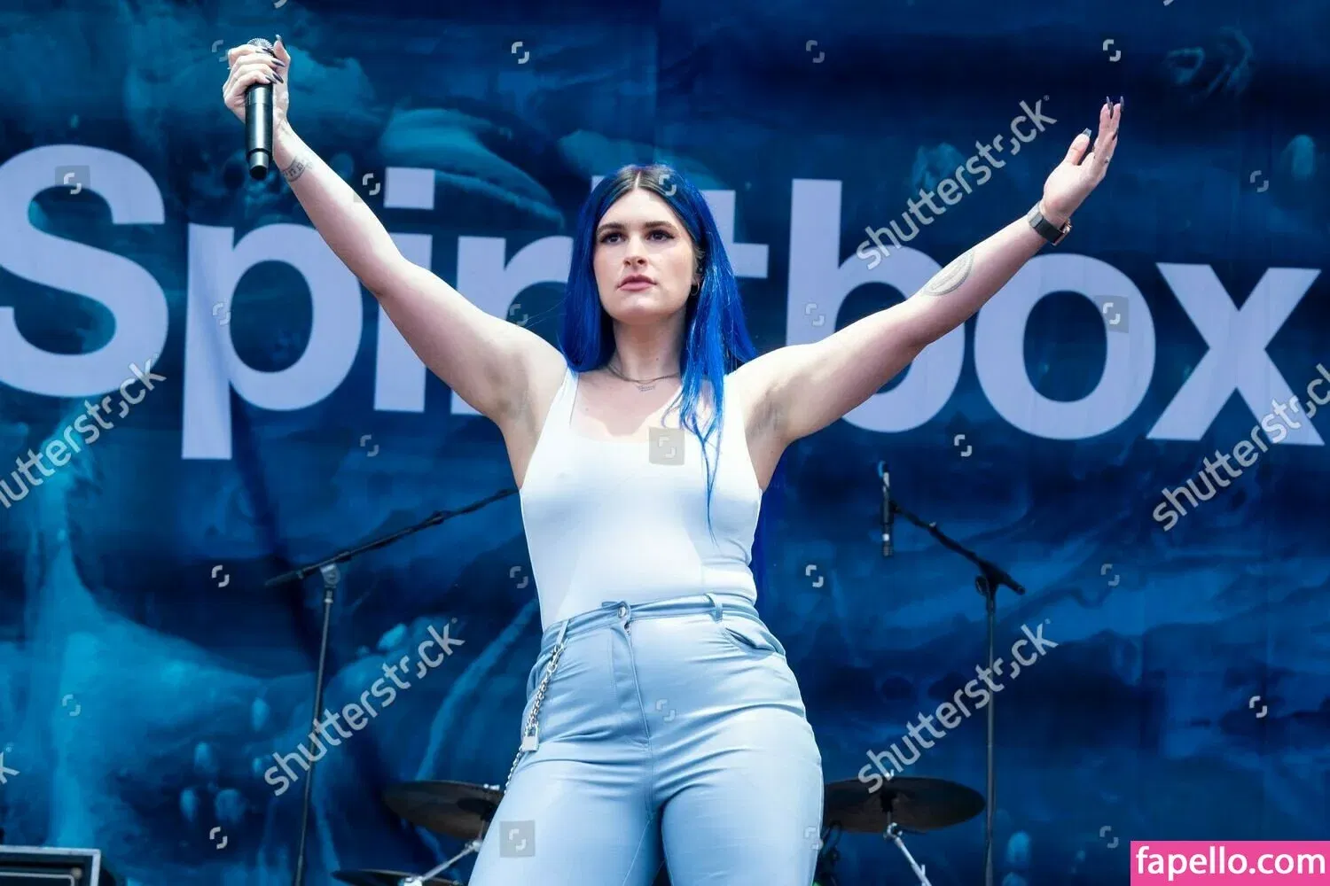 WomenMetal Onlyfans Photo Gallery 