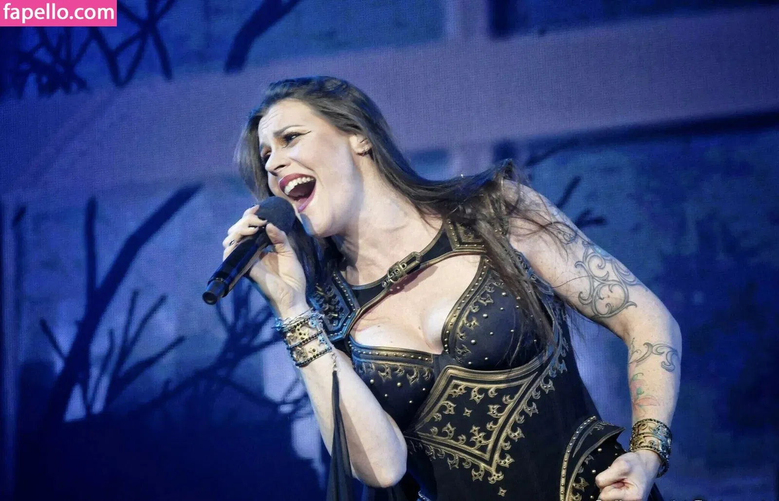 WomenMetal Onlyfans Photo Gallery 