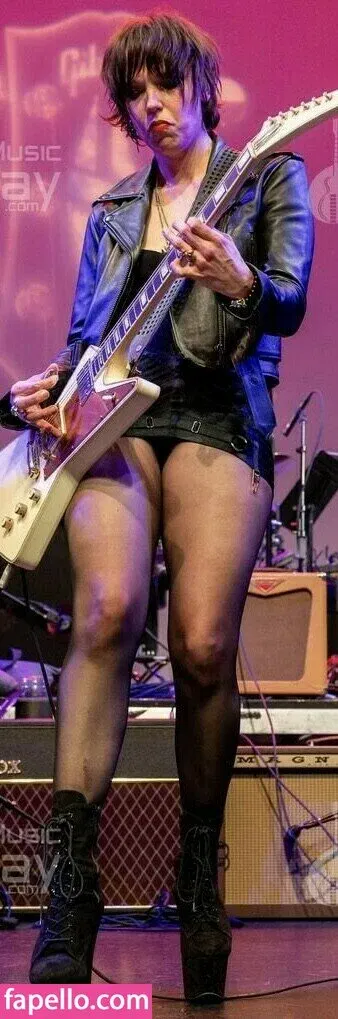 WomenMetal Onlyfans Photo Gallery 