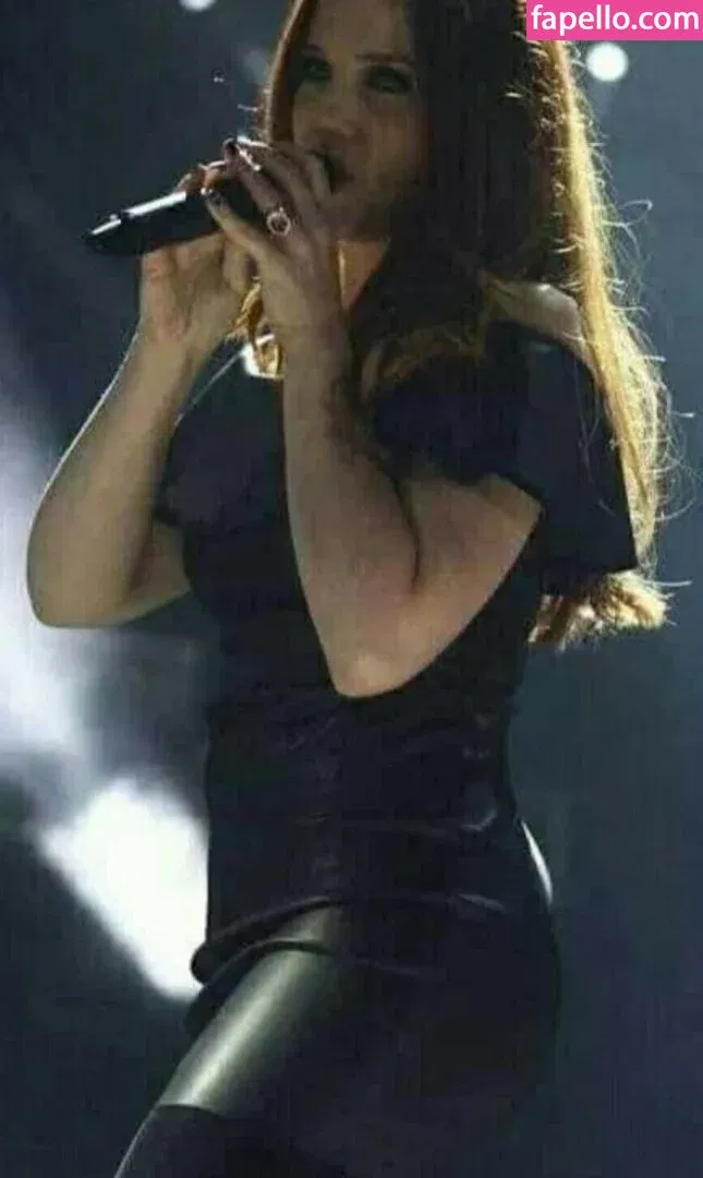 WomenMetal Onlyfans Photo Gallery 