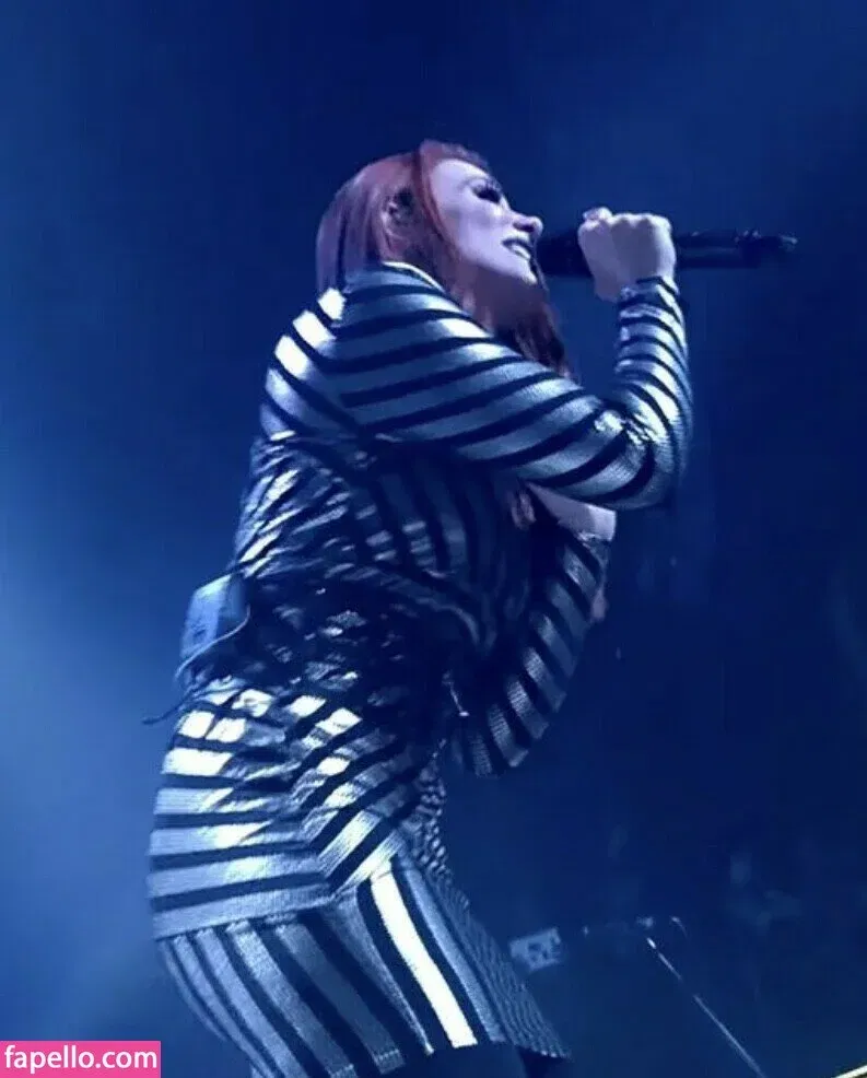 WomenMetal Onlyfans Photo Gallery 