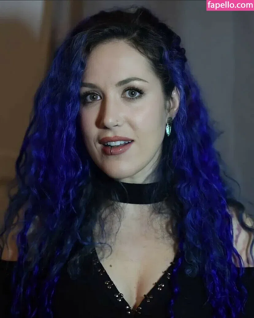 WomenMetal Onlyfans Photo Gallery 