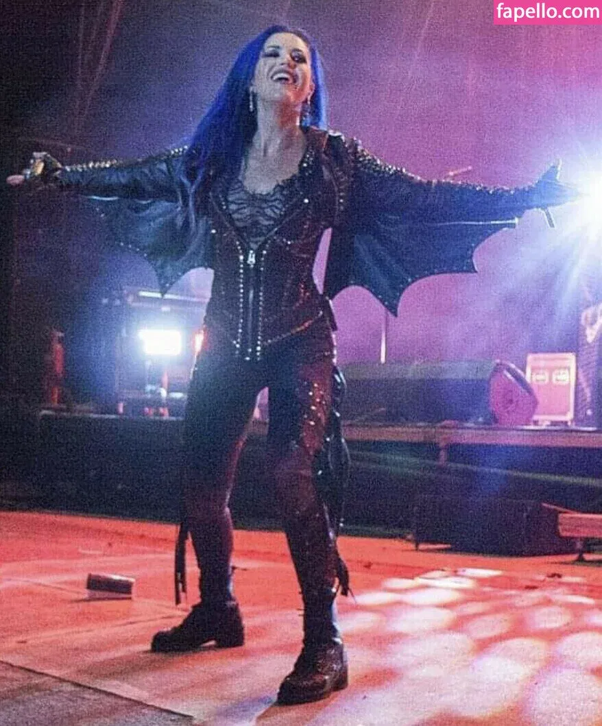 WomenMetal Onlyfans Photo Gallery 