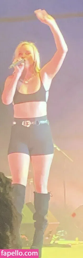 WomenMetal Onlyfans Photo Gallery 