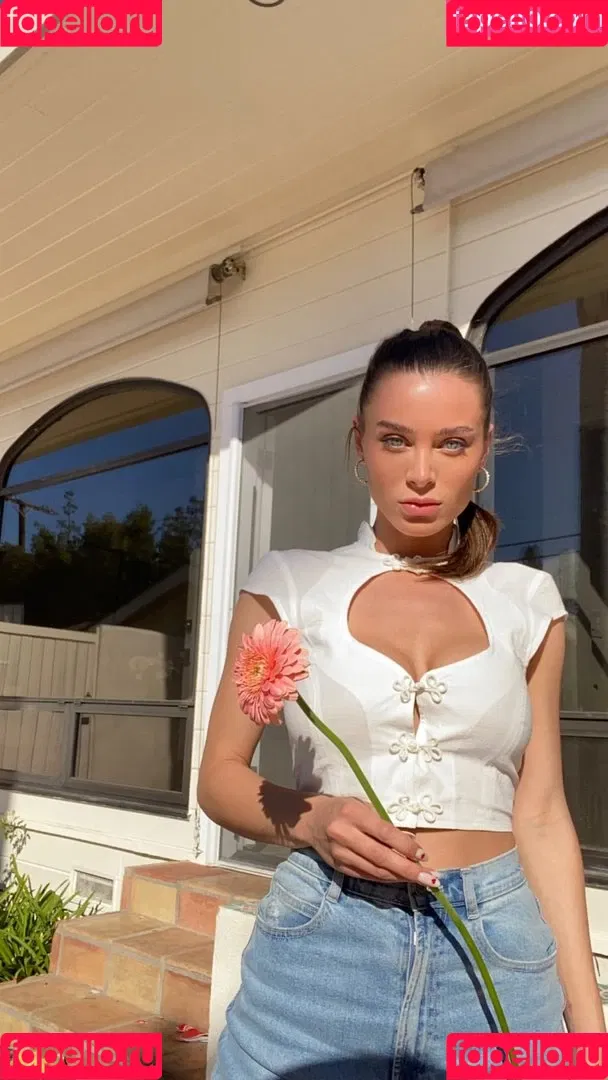 Lana Rhoades Onlyfans Photo Gallery 