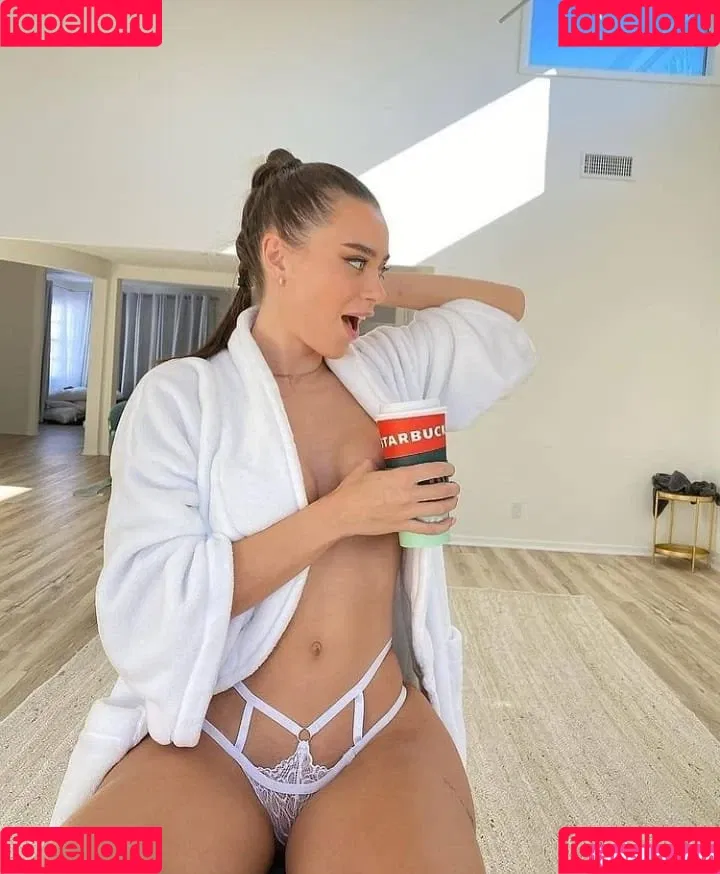 Lana Rhoades Onlyfans Photo Gallery 
