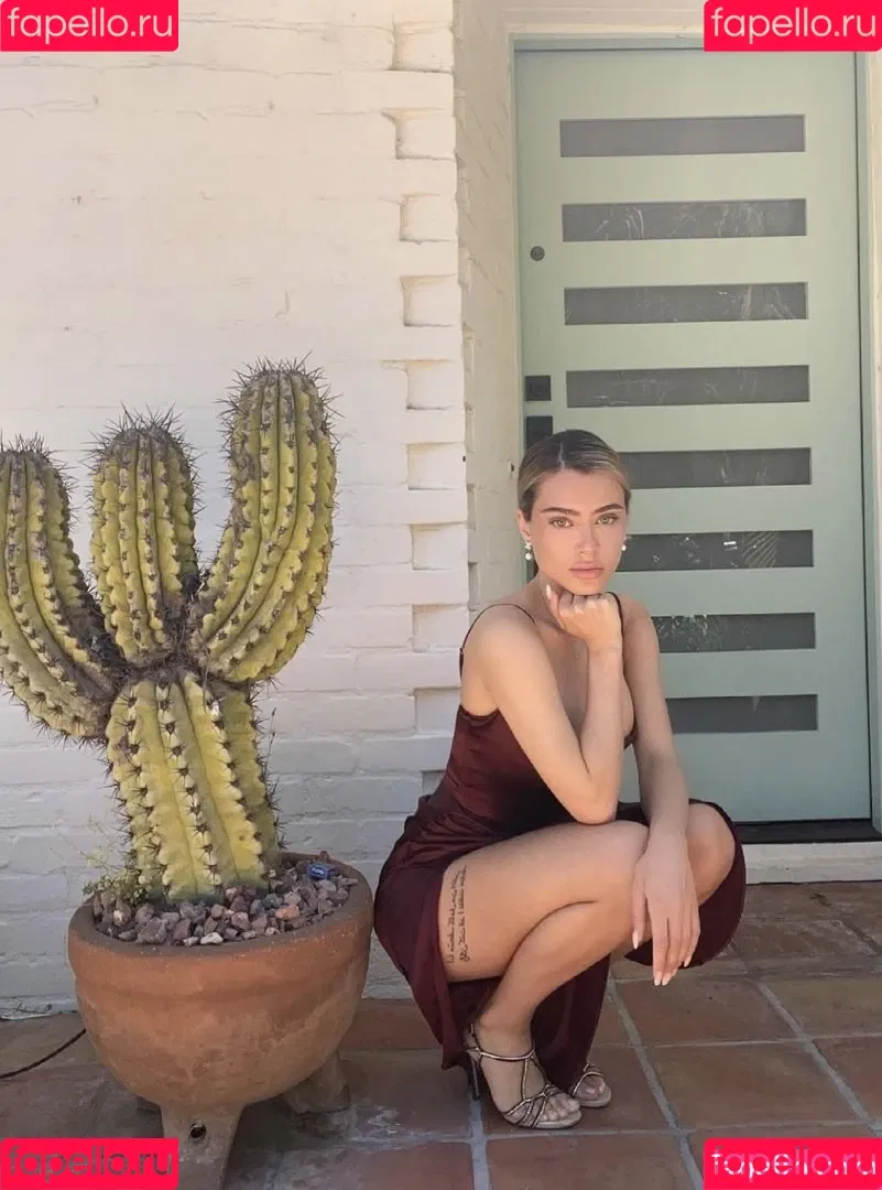 Lana Rhoades Onlyfans Photo Gallery 