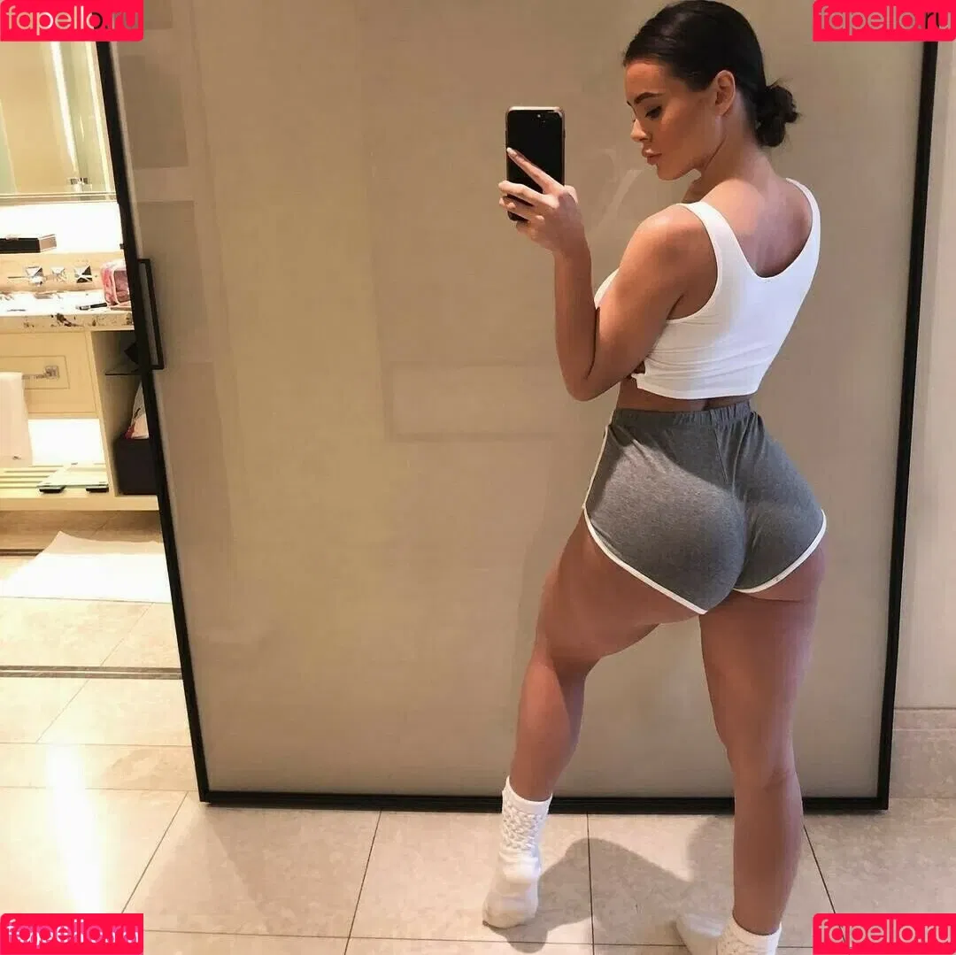 Lana Rhoades Onlyfans Photo Gallery 
