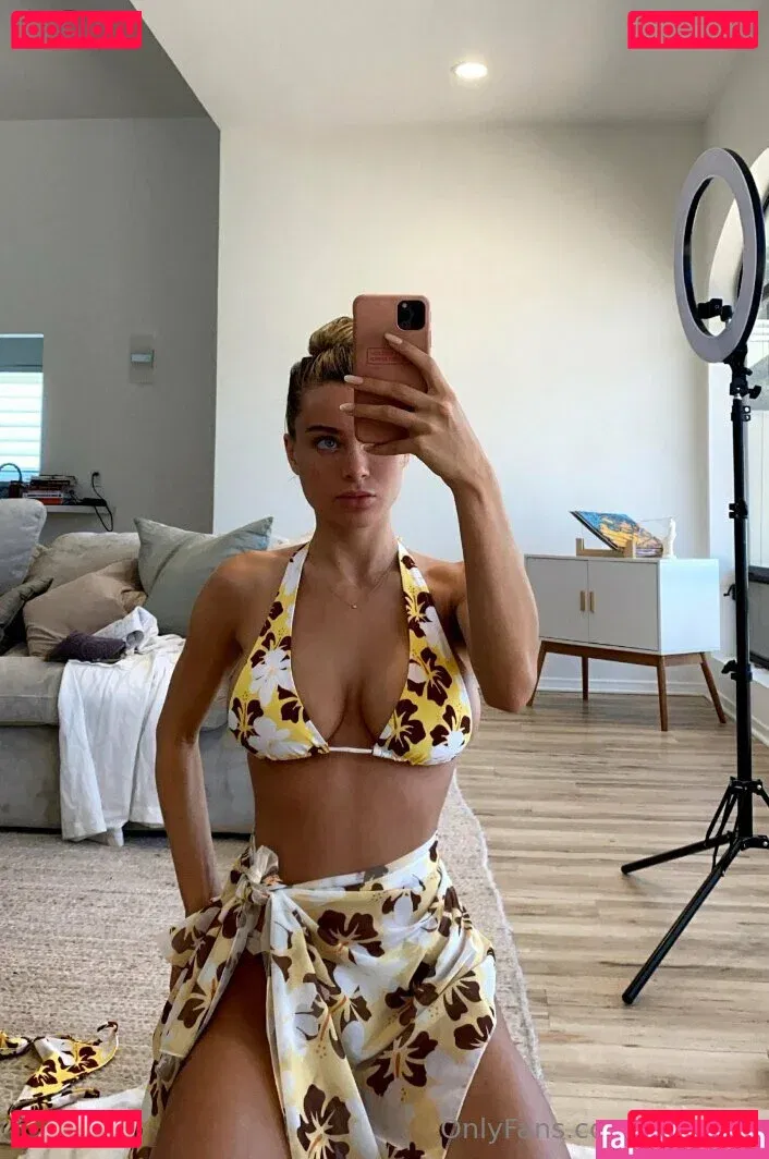 Lana Rhoades Onlyfans Photo Gallery 