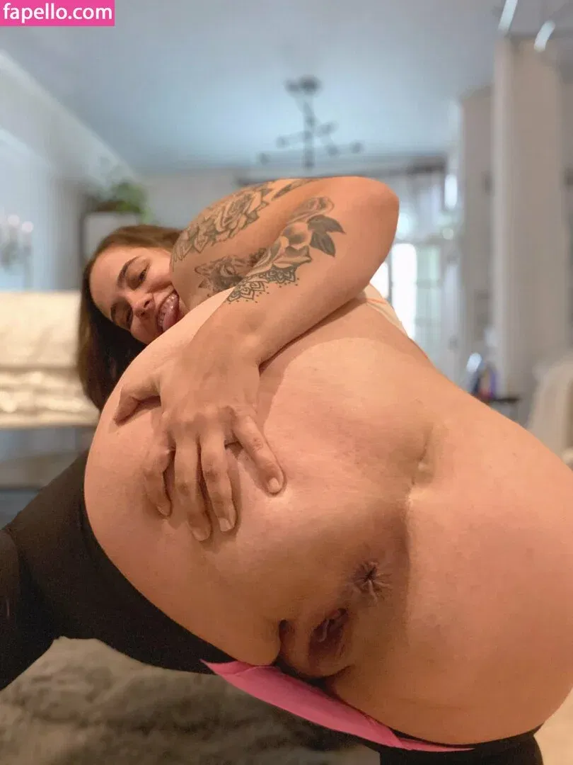 HornyThickKitten Onlyfans Photo Gallery 