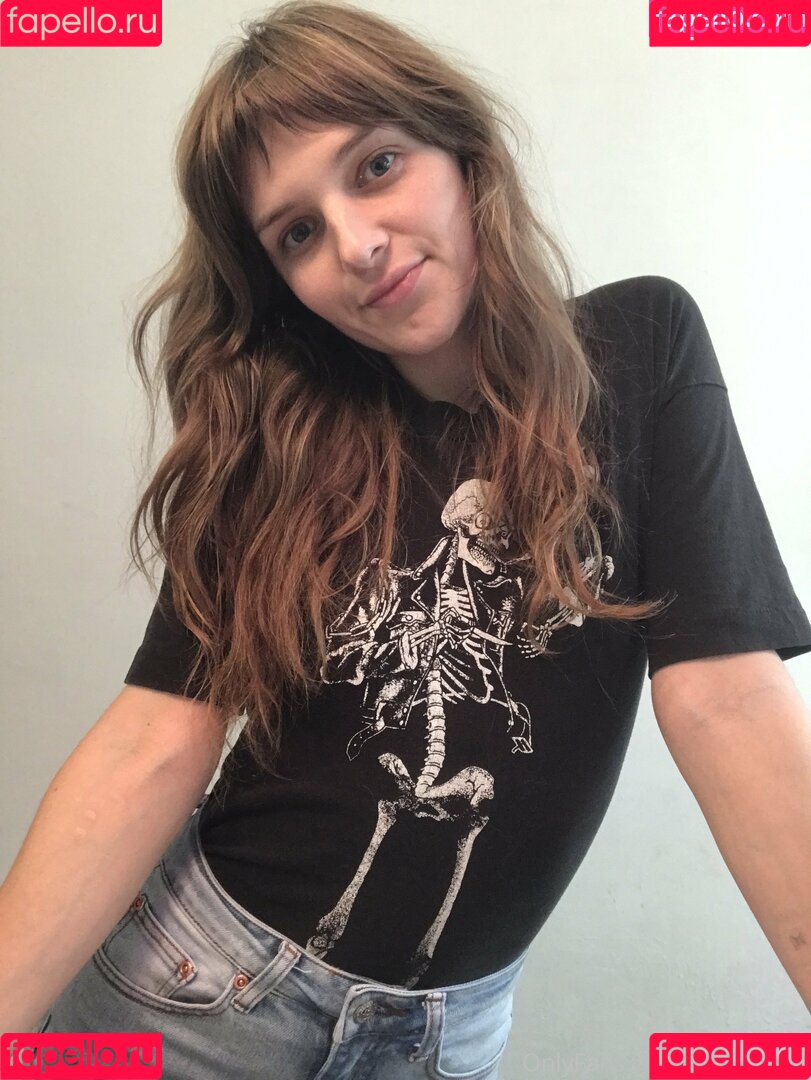 parisbush Onlyfans Photo Gallery 