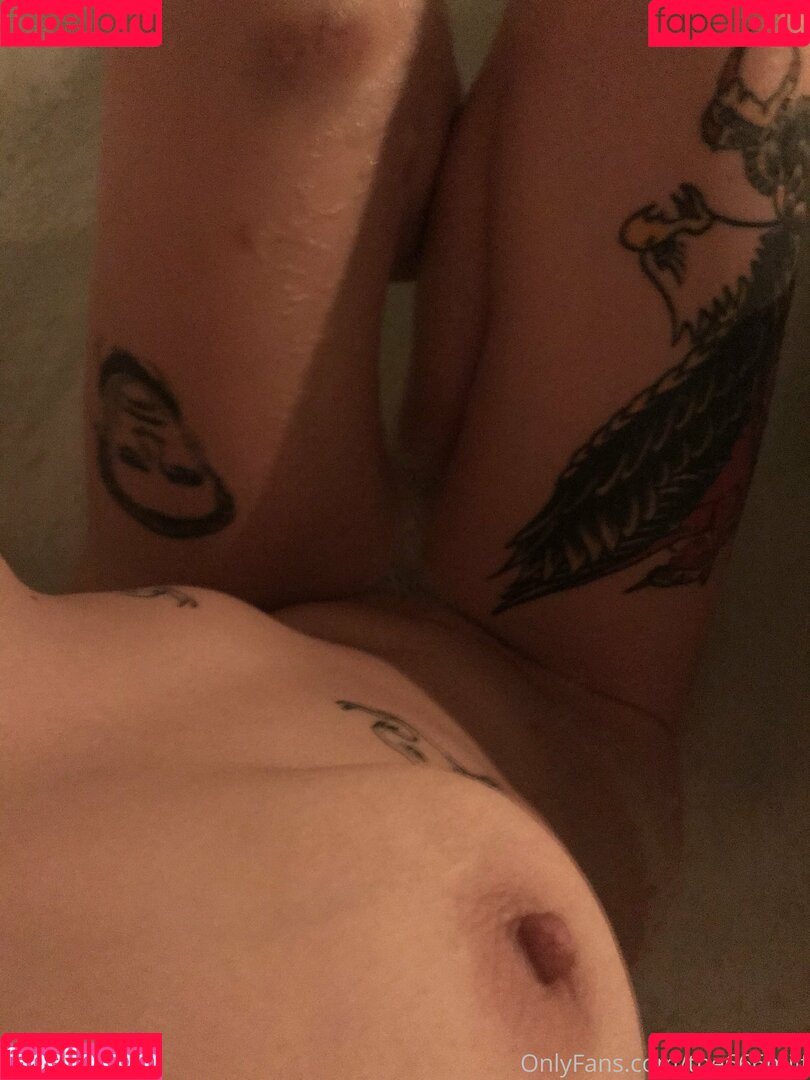 parisbush Onlyfans Photo Gallery 