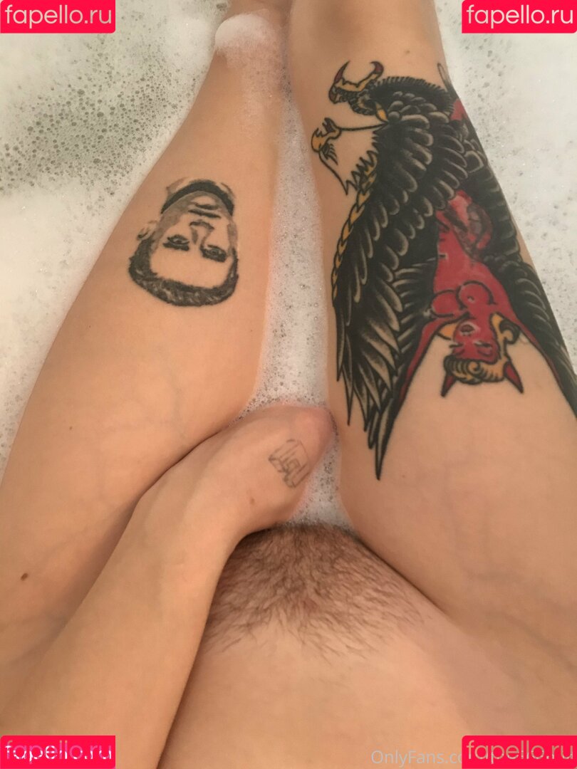 parisbush Onlyfans Photo Gallery 