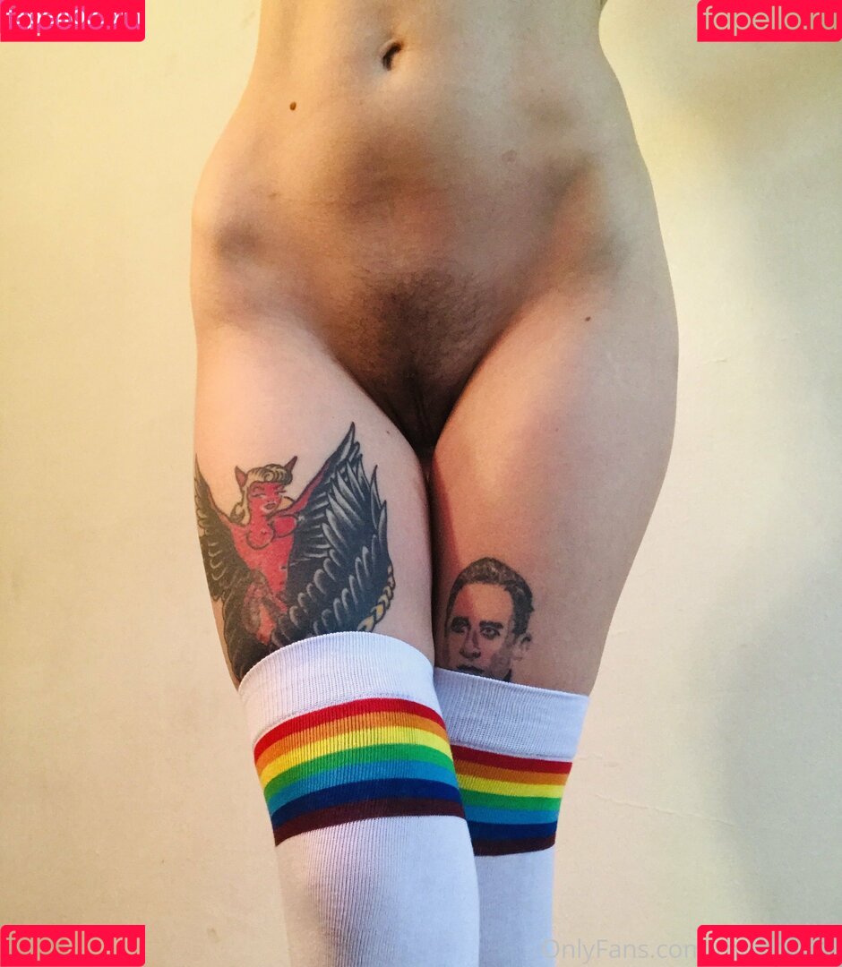 parisbush Onlyfans Photo Gallery 