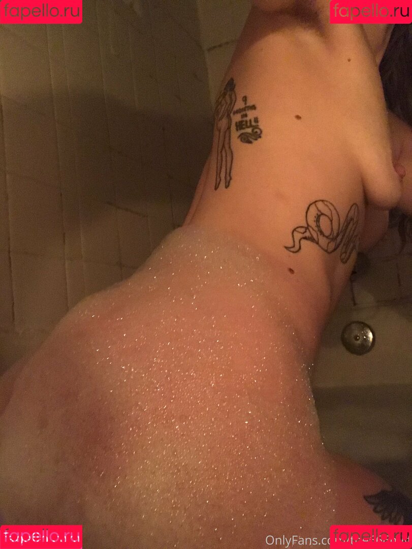 parisbush Onlyfans Photo Gallery 