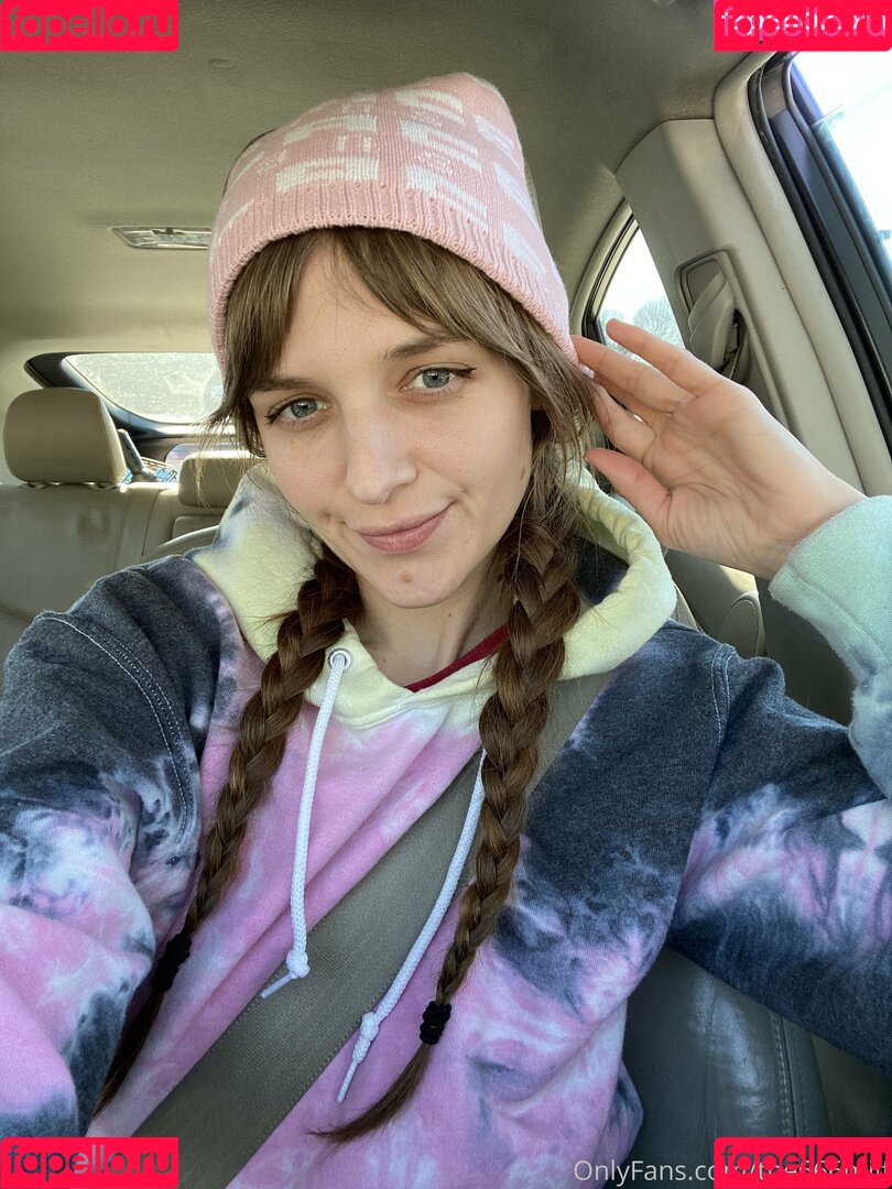 parisbush Onlyfans Photo Gallery 