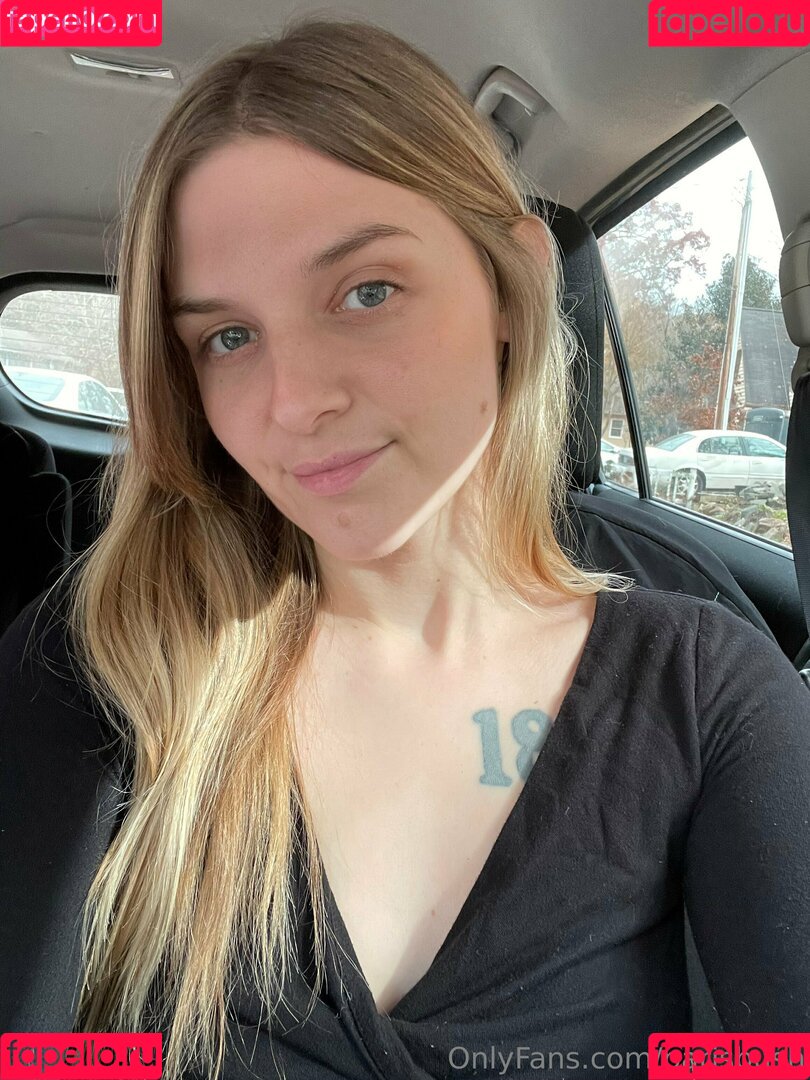 parisbush Onlyfans Photo Gallery 