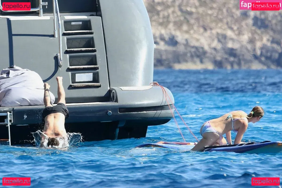 Chiara Ferragni Onlyfans Photo Gallery 