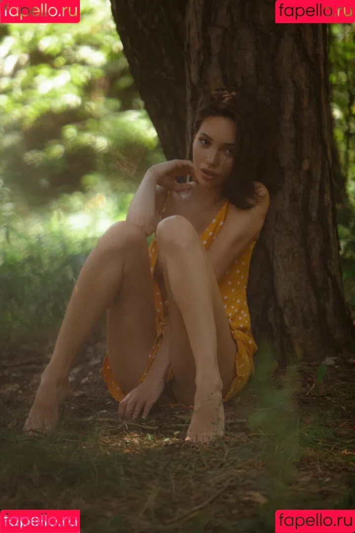 MAVRIN Magazine Onlyfans Photo Gallery 