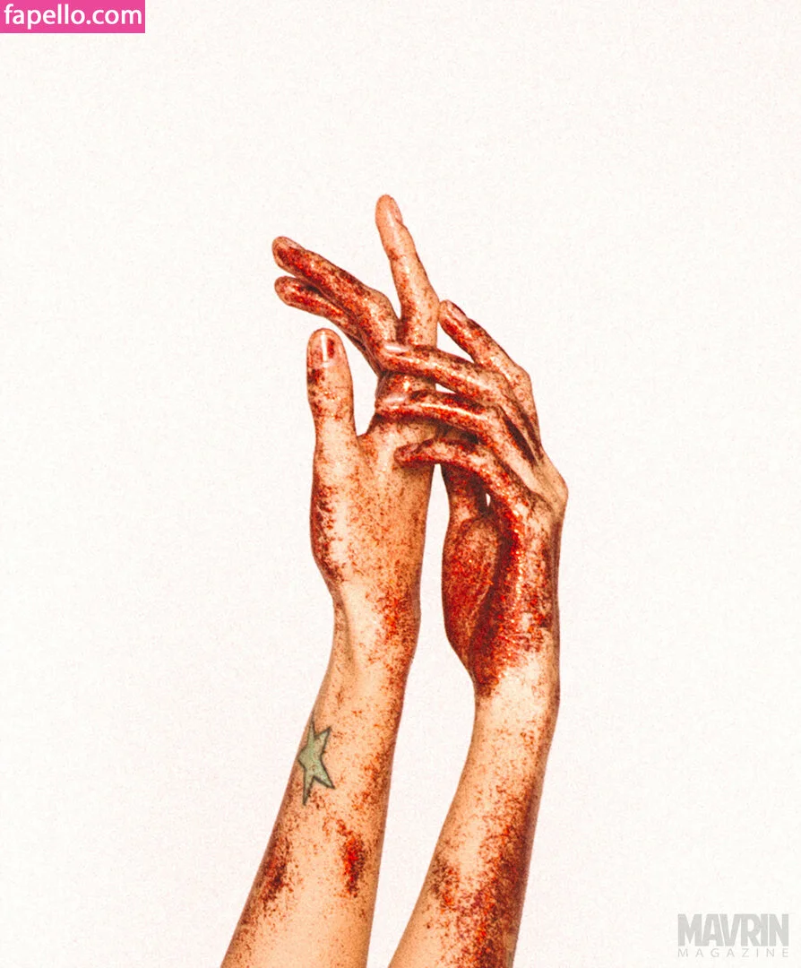 MAVRIN Magazine Onlyfans Photo Gallery 