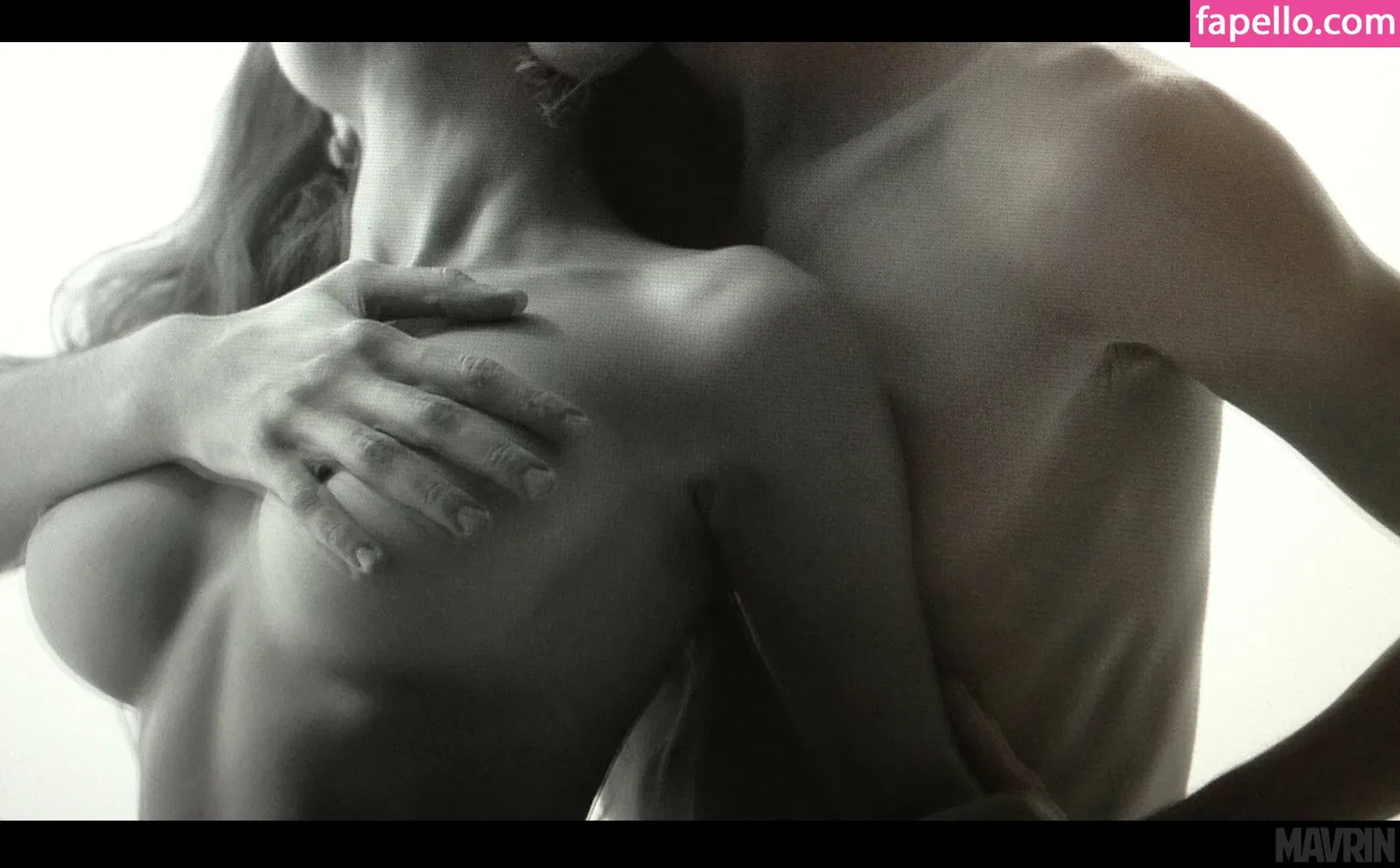 MAVRIN Magazine Onlyfans Photo Gallery 