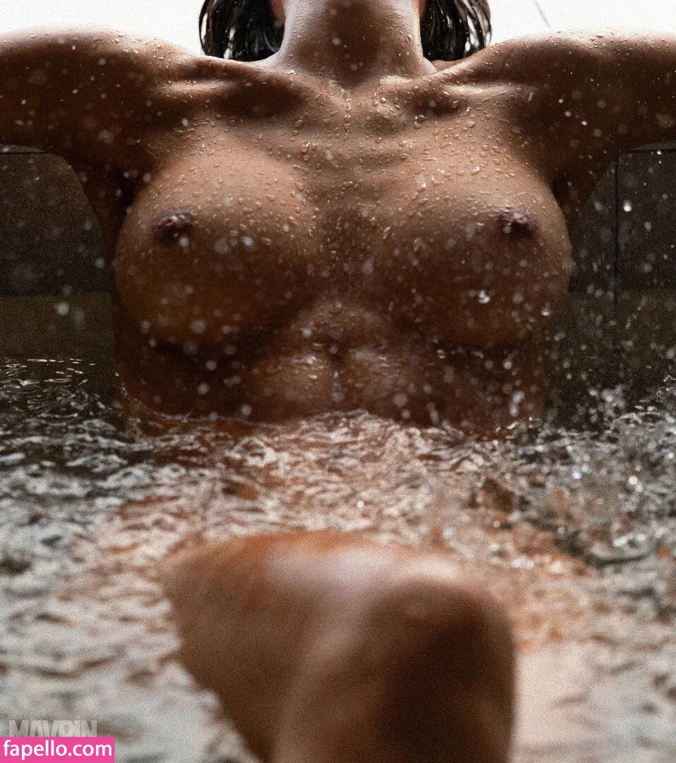 MAVRIN Magazine Onlyfans Photo Gallery 