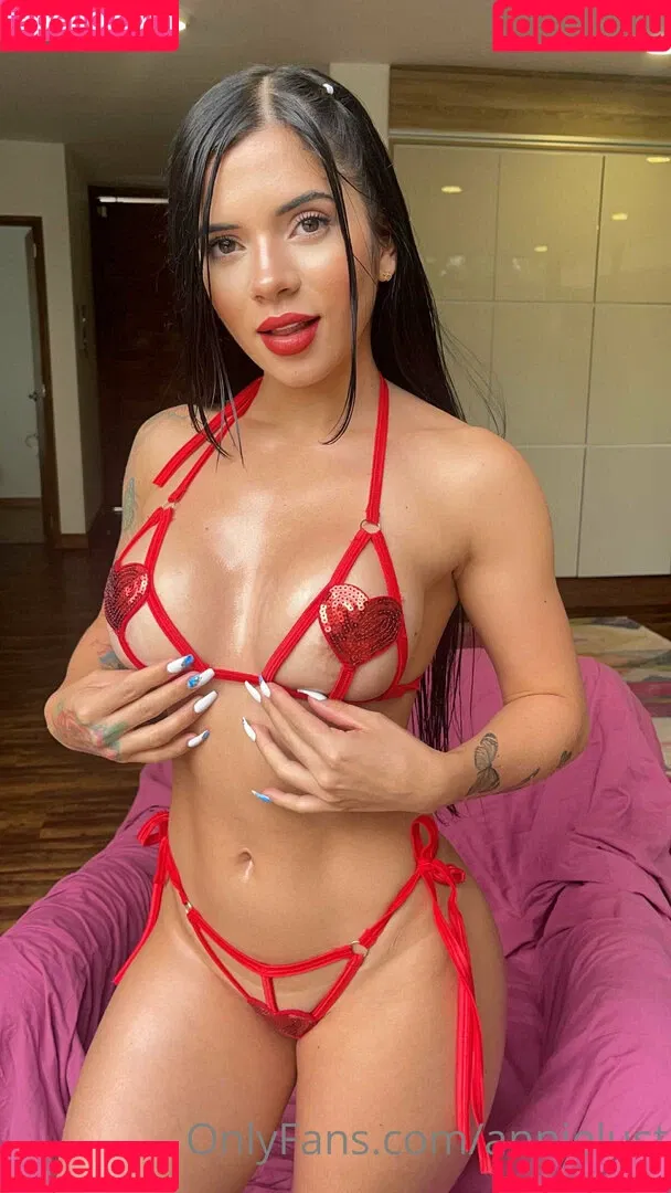 Annielust Onlyfans Photo Gallery 
