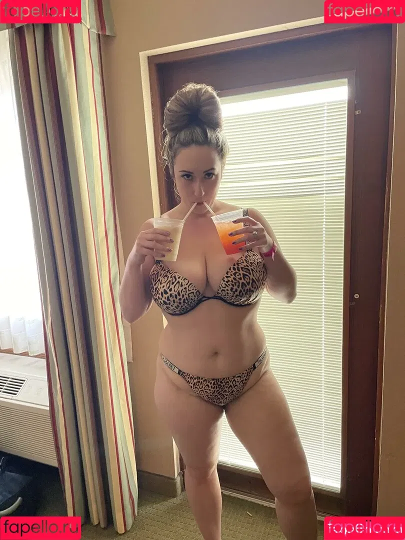 Momdd98 Onlyfans Photo Gallery 