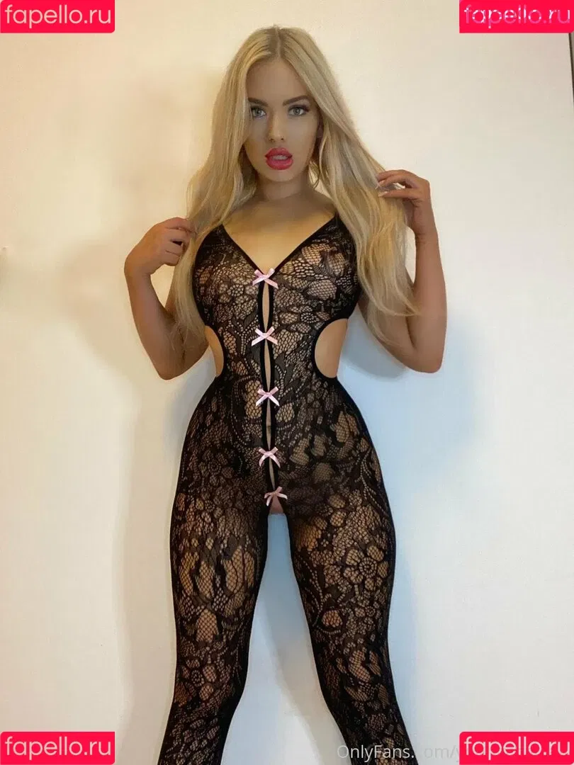 youngcharleyy Onlyfans Photo Gallery 