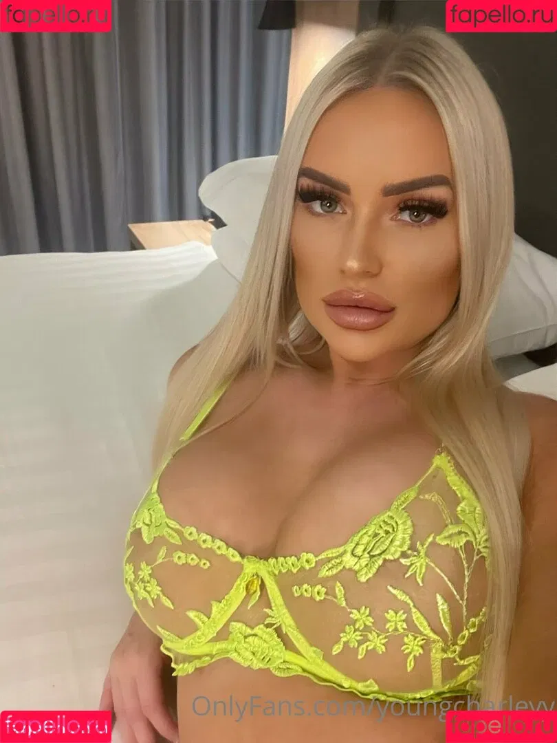 youngcharleyy Onlyfans Photo Gallery 