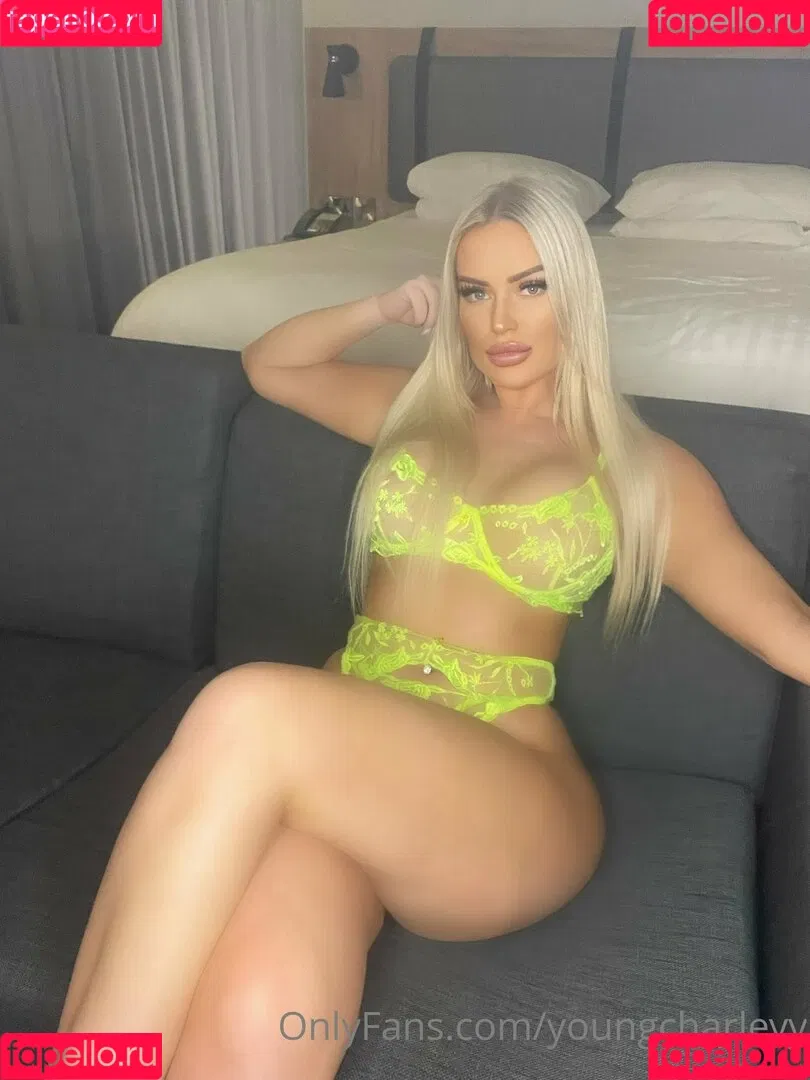 youngcharleyy Onlyfans Photo Gallery 
