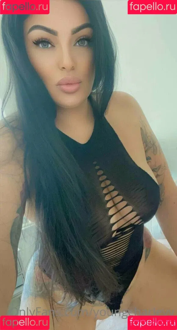 youngcharleyy Onlyfans Photo Gallery 
