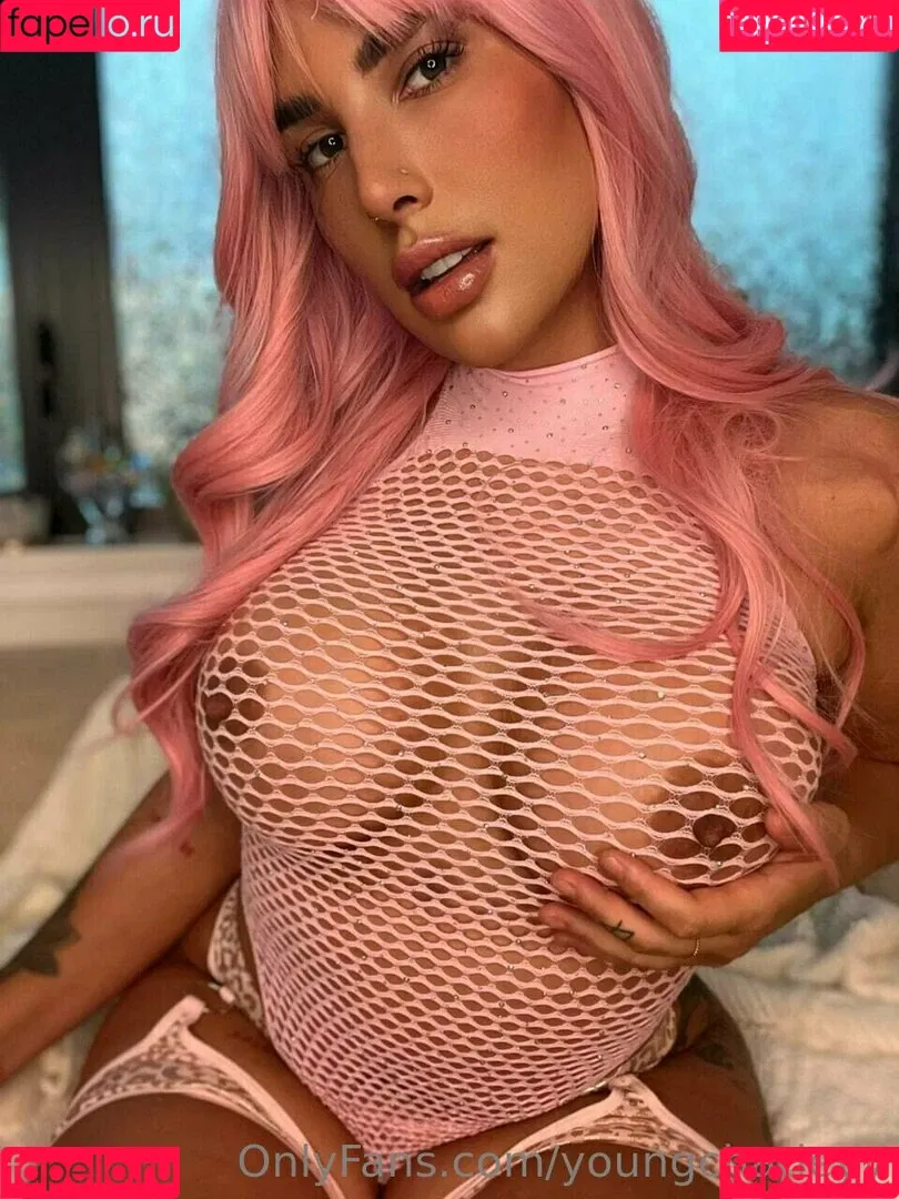 youngcharleyy Onlyfans Photo Gallery 