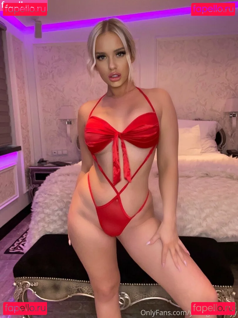 youngcharleyy Onlyfans Photo Gallery 