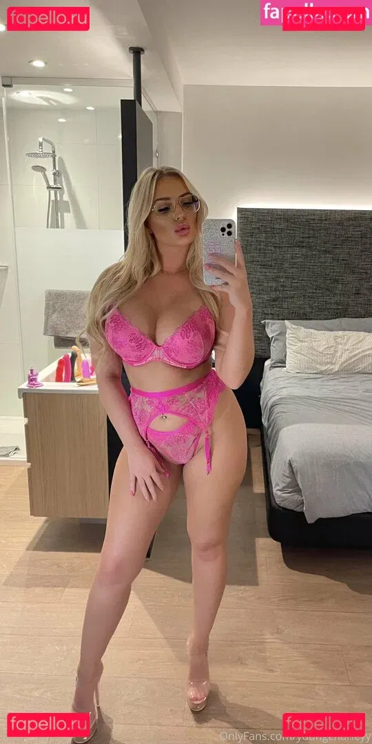 youngcharleyy Onlyfans Photo Gallery 