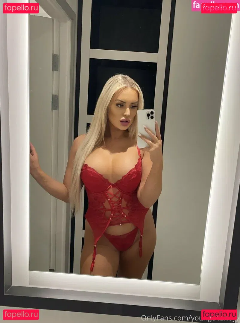 youngcharleyy Onlyfans Photo Gallery 