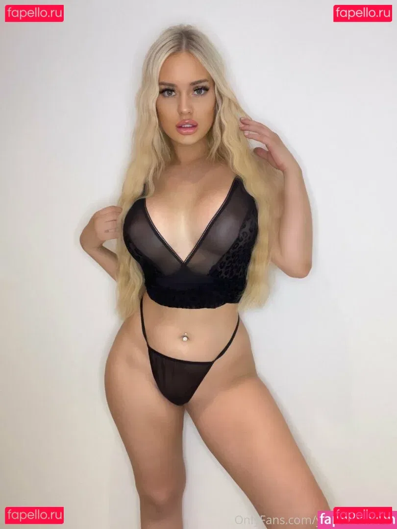 youngcharleyy Onlyfans Photo Gallery 
