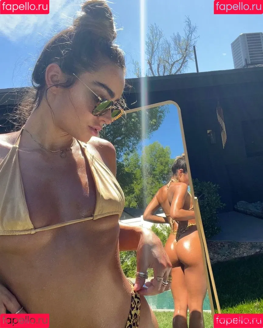 Sommer Ray Onlyfans Photo Gallery 