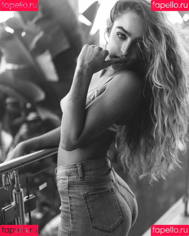 Sommer Ray Onlyfans Photo Gallery 