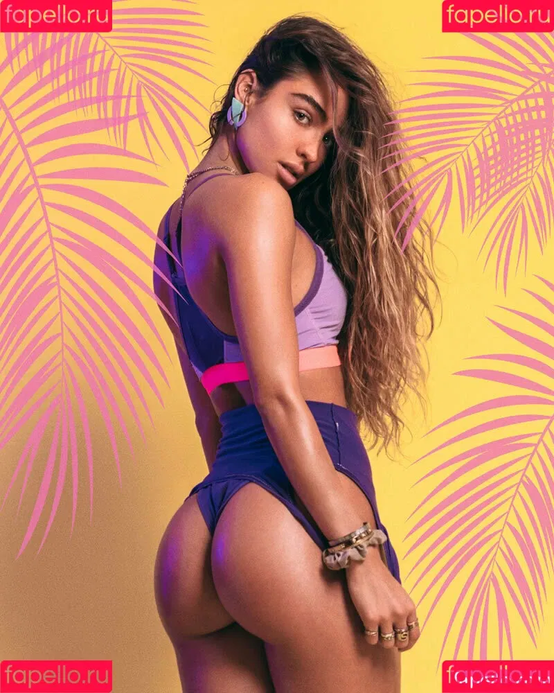 Sommer Ray Onlyfans Photo Gallery 