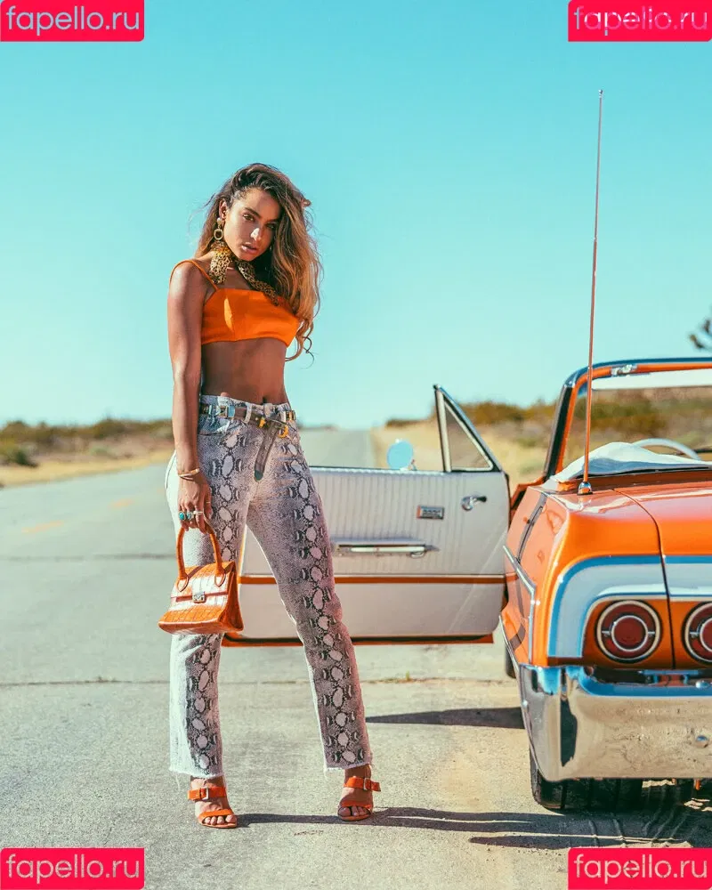 Sommer Ray Onlyfans Photo Gallery 