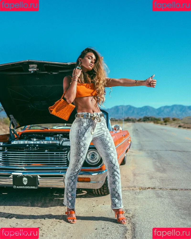 Sommer Ray Onlyfans Photo Gallery 