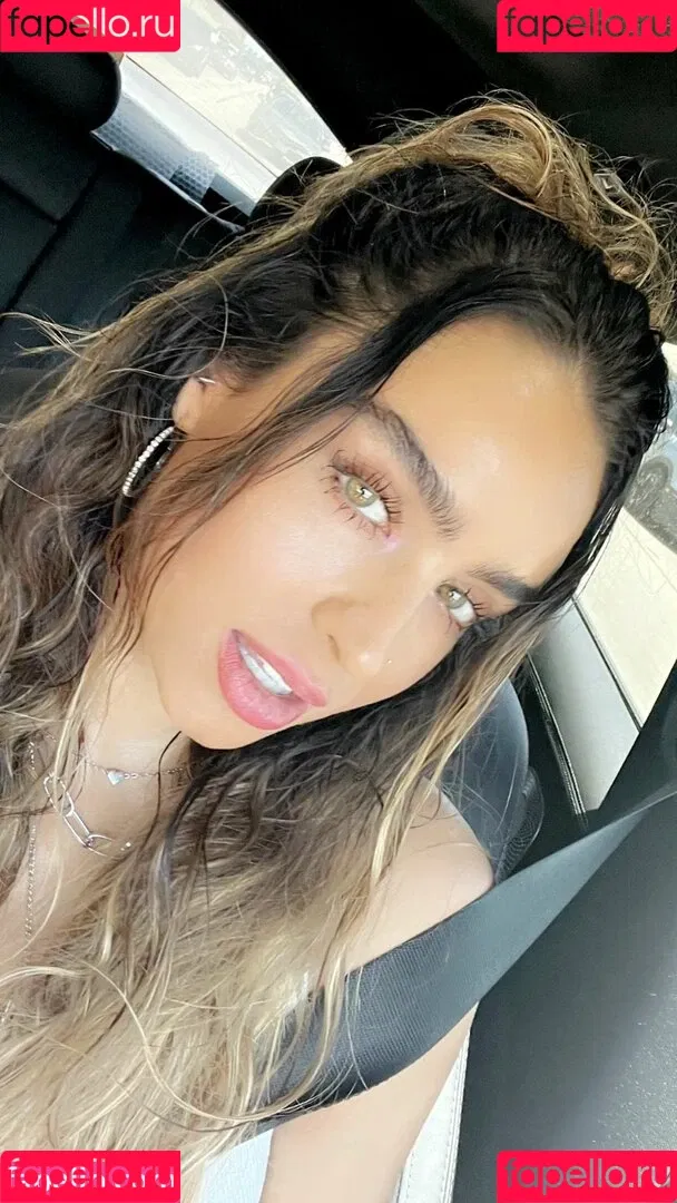 Sommer Ray Onlyfans Photo Gallery 