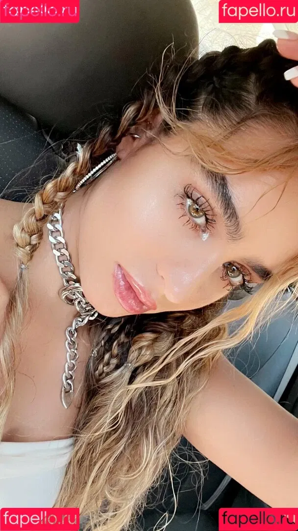 Sommer Ray Onlyfans Photo Gallery 