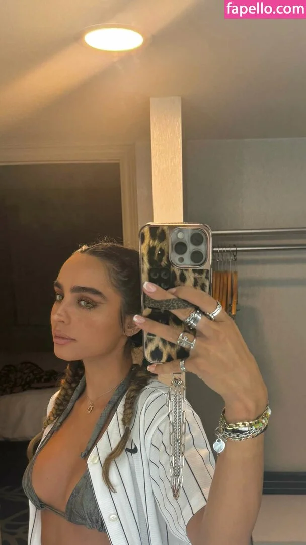 Sommer Ray Onlyfans Photo Gallery 