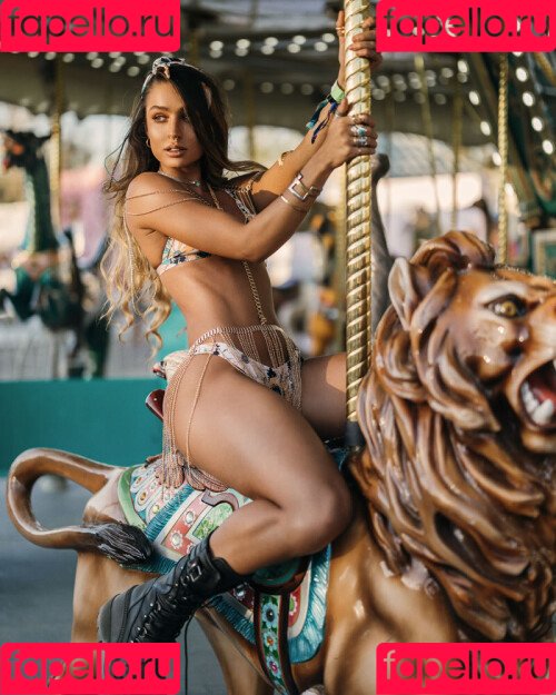 Sommer Ray Onlyfans Photo Gallery 