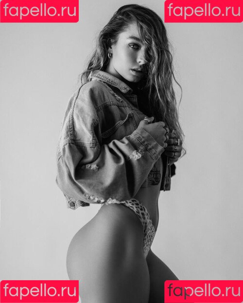Sommer Ray Onlyfans Photo Gallery 